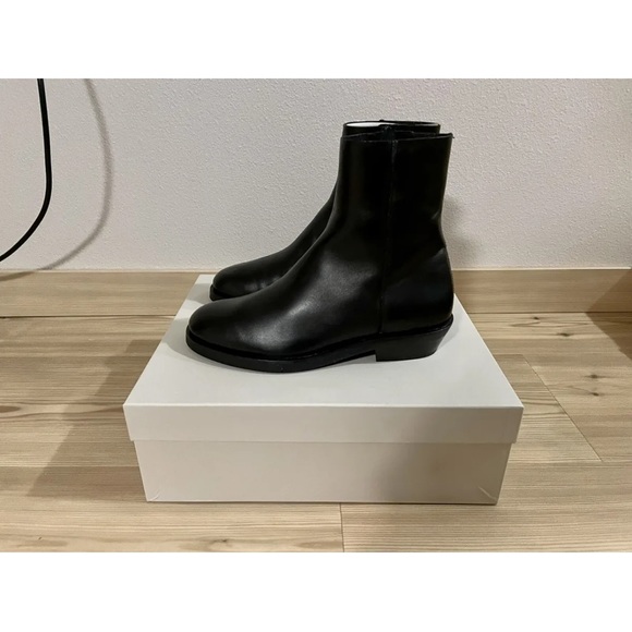 Cos calfskin leather zip chelsea boot black size 7.5 / 40 eu main image 6